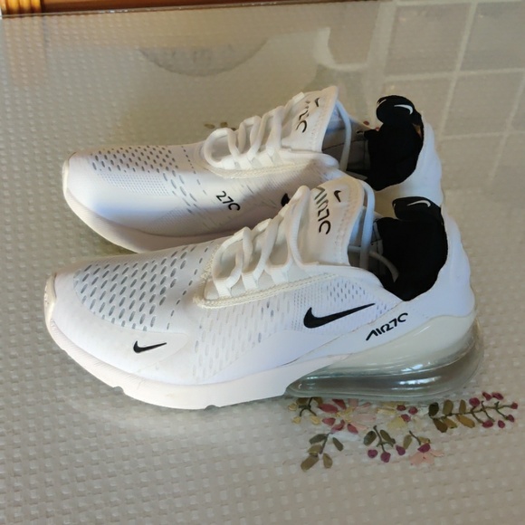 Nike Air Max 270